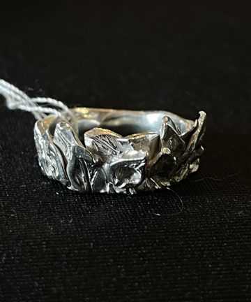 Anillo diseño hojas